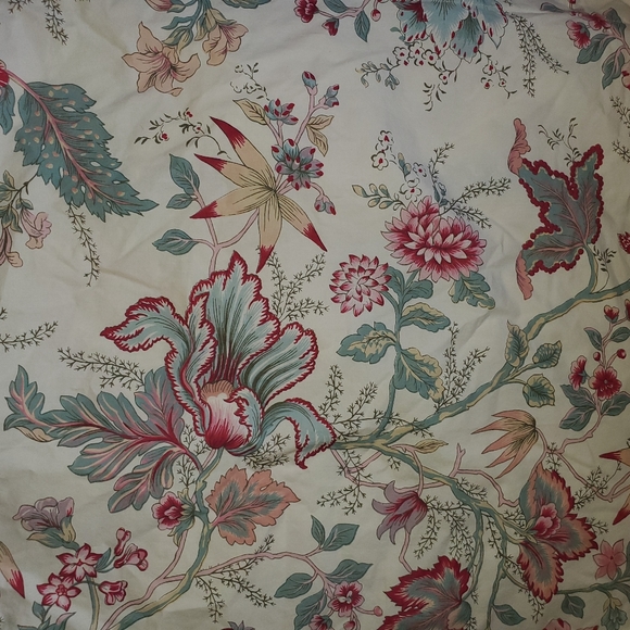 Pottery Barn Pillow Shams Euro Floral Set of 2 - Picture 3 of 8
